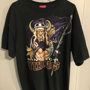 Vintage Minnesota Vikings tshirt